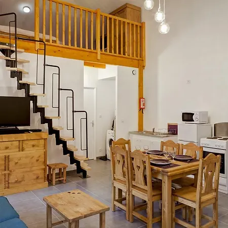 Les Balcons De Bellecombe Apartment